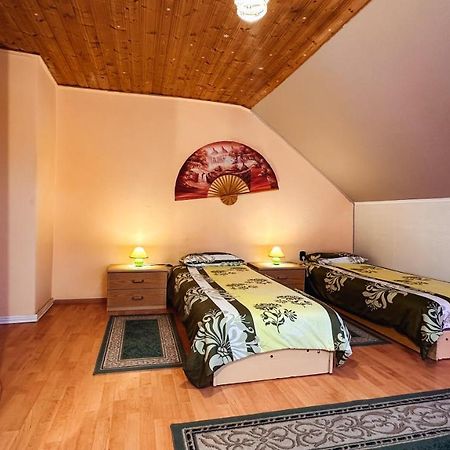 Napfeny Vendeghaz Hotel Gyor Bagian luar foto
