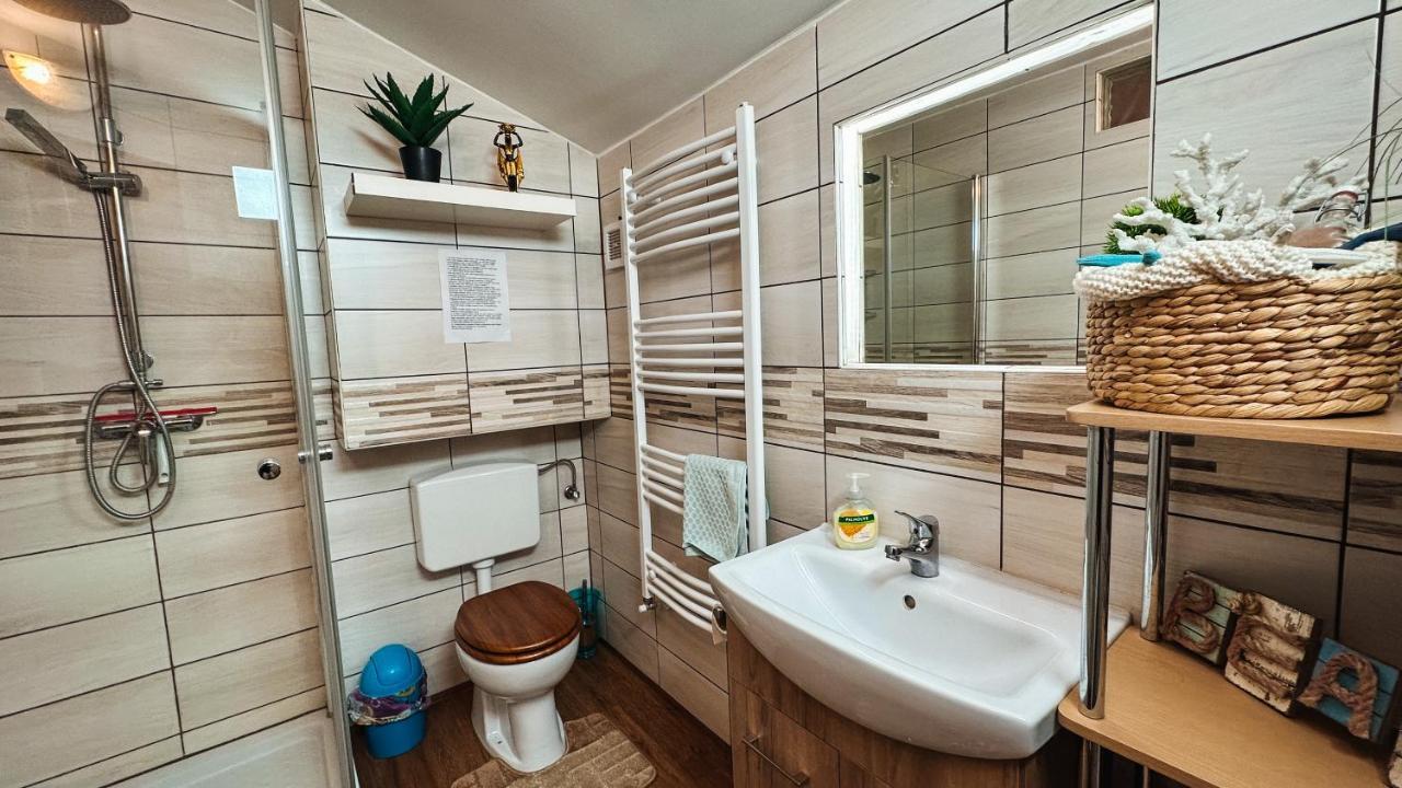 Napfeny Vendeghaz Hotel Gyor Bagian luar foto