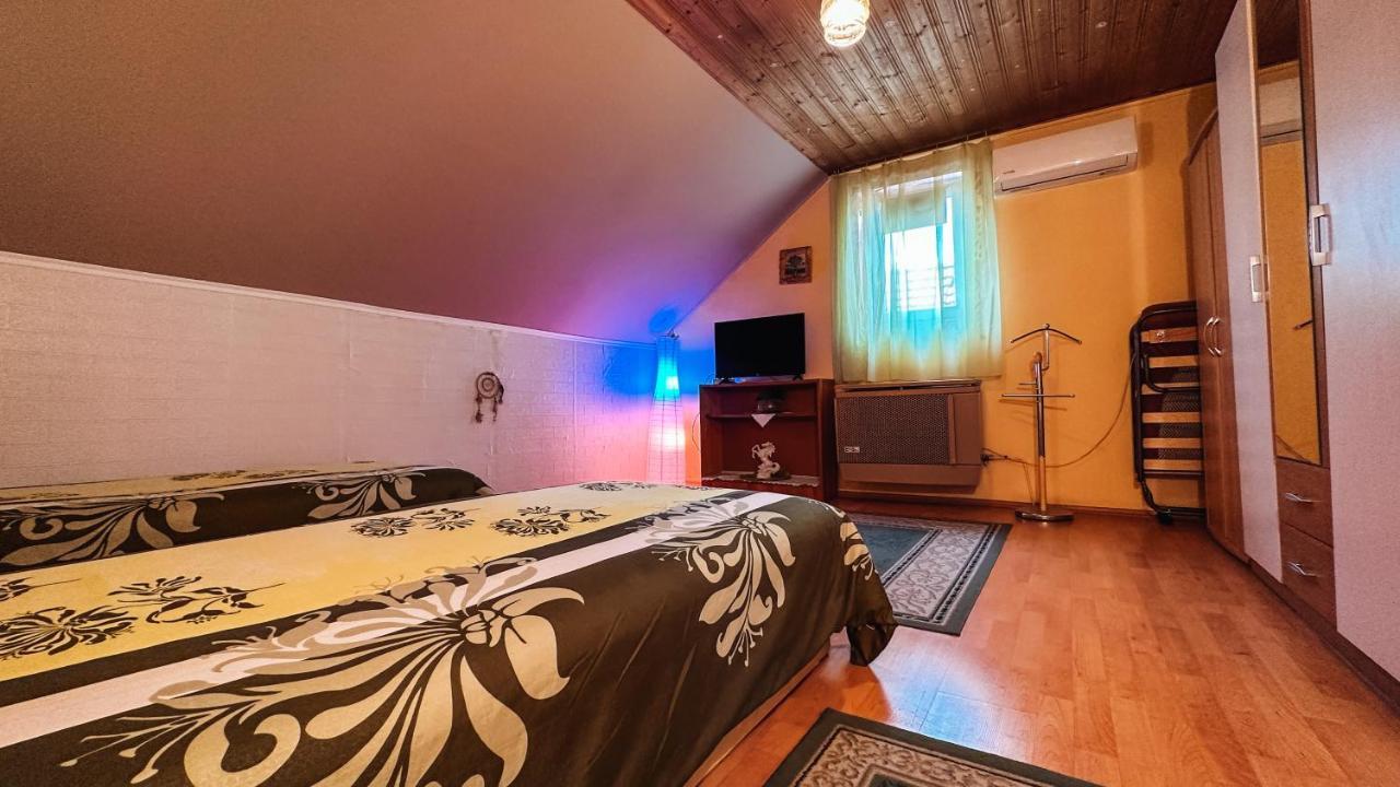 Napfeny Vendeghaz Hotel Gyor Bagian luar foto