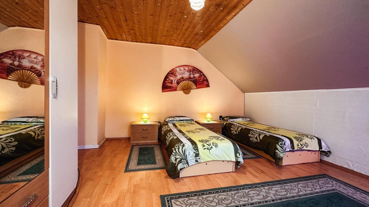 Napfeny Vendeghaz Hotel Gyor Bagian luar foto
